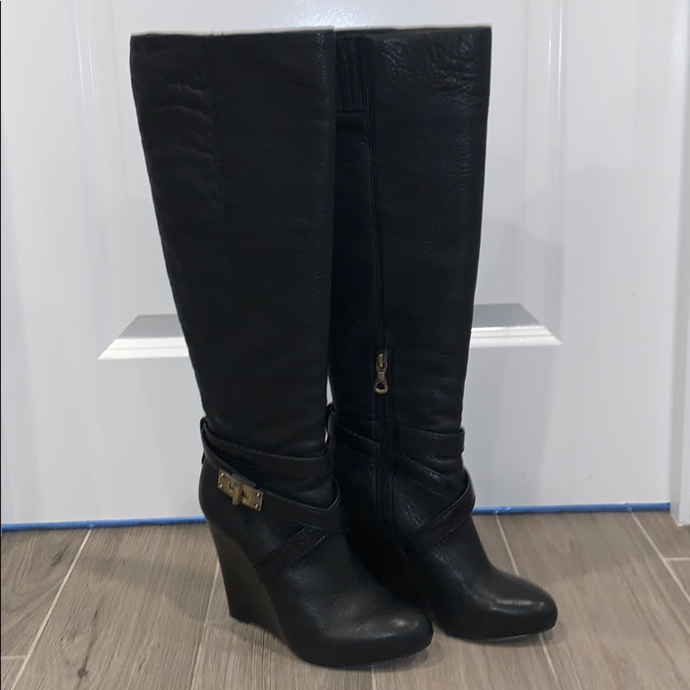 BCBGMAXAZRIA Remy Wedge Boot
